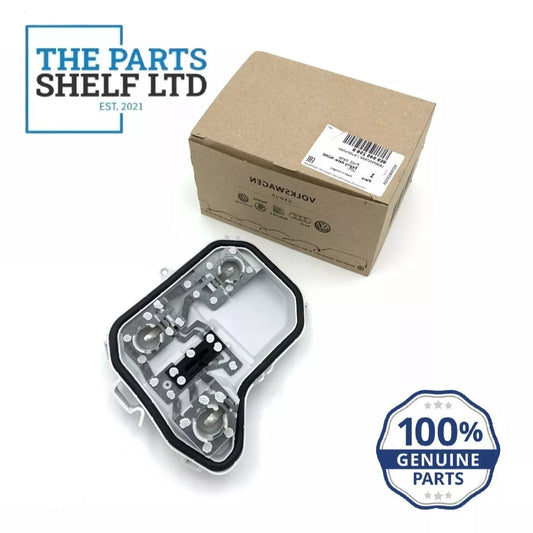 GENUINE AUDI A4 B7 AVANT / ESTATE REAR OUTER LIGHT BULB HOLDER LEFT N/S 8E9945257B