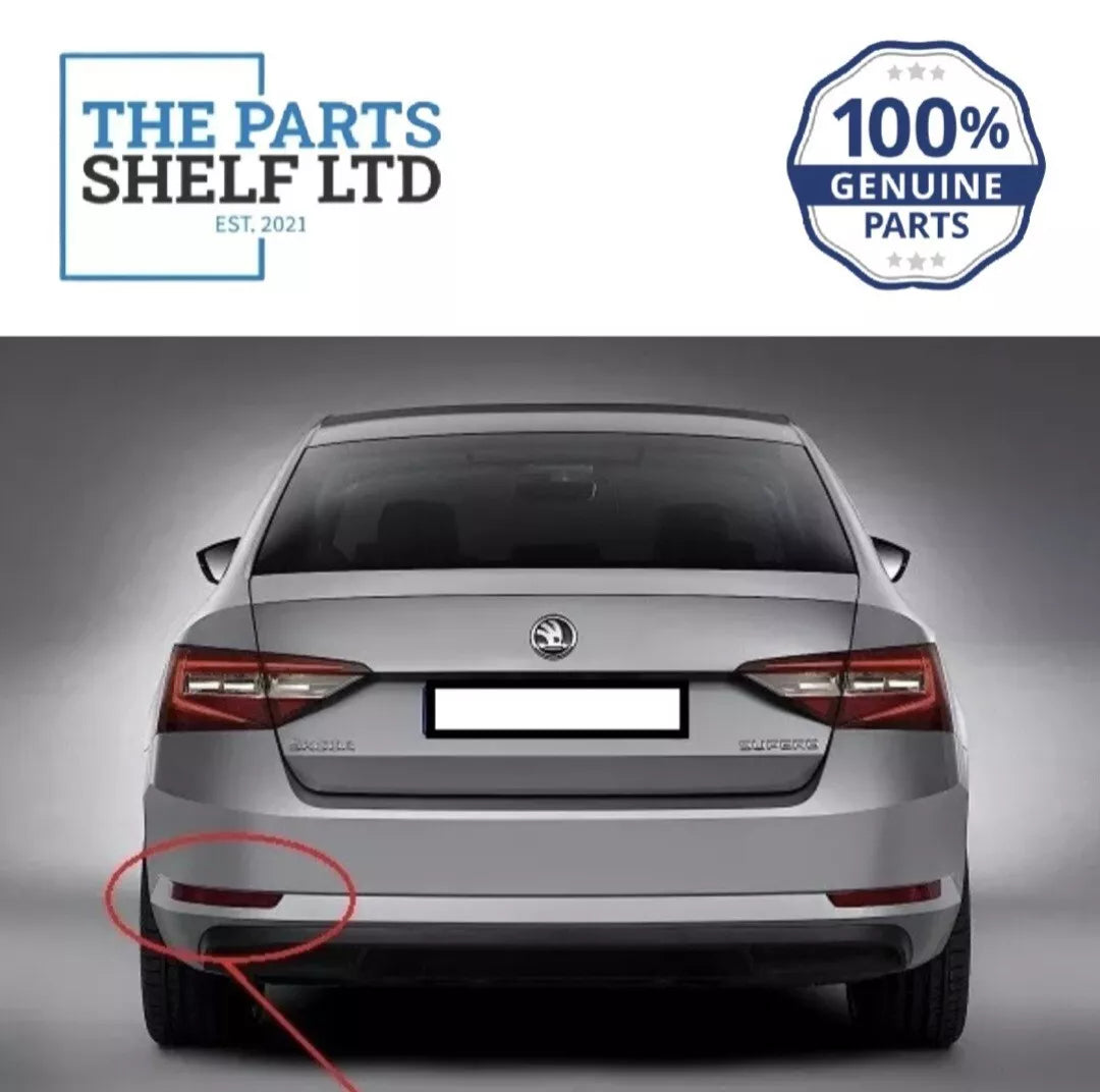 GENUINE SKODA SUPERB 2015 - 2022 NV Chass. REAR BUMPER REFLECTOR LEFT 3V5945105
