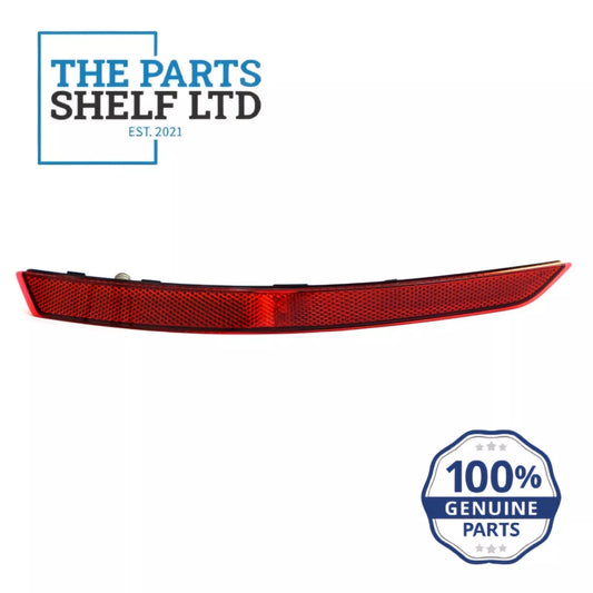 AUDI A4 B9 REAR BUMPER RIGHT O/S LIGHT REFLECTOR GENUINE 8W0945106C