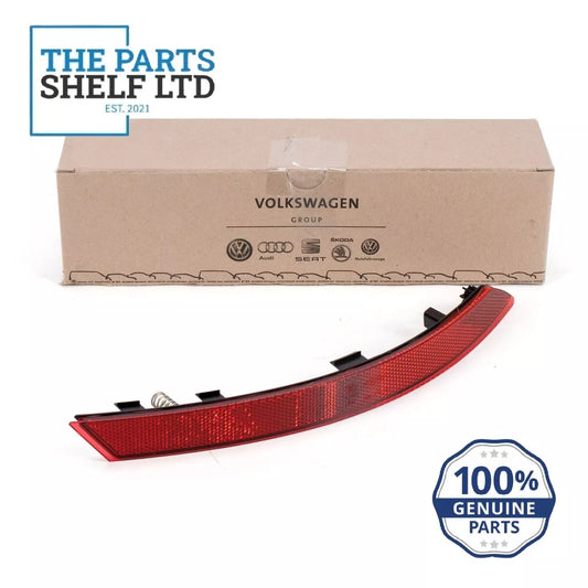 AUDI A4 B9 S LINE REAR BUMPER RIGHT O/S DRIVER SIDE LIGHT REFLECTOR GENUINE 8W0945106D